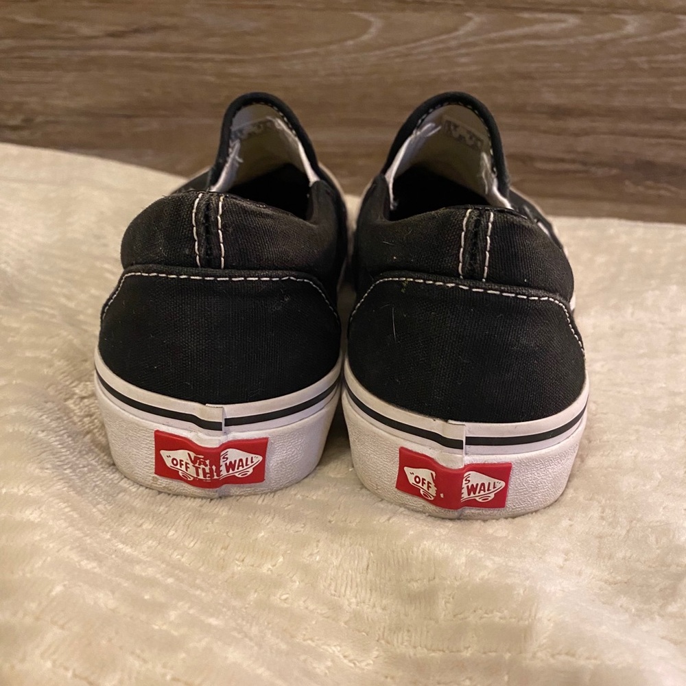 Vans - Picture 5 of 6